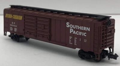 Life-Like 70’ Ton Hi-Cube Freight Box Car No.7343 Southern Pacific SP #600016 N - Image 1 of 4