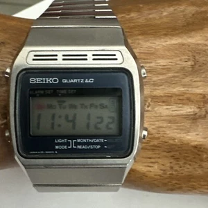 OROLOGIO SVEGLIA UOMO VINTAGE SEIKO QUARZO LC A133-5009-G - Foto 1 di 18