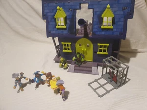 Juego Scooby Doo Haunted Manor + Figuras - Imagen 1 de 7