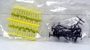 Lot HO Scale Trains Szene 12 Telefonmasten 24 Eisenbahn Verkehrszeichen Bachmann - Bild 1 von 5