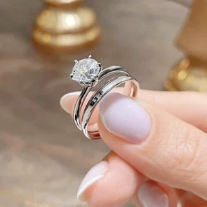 Conjunto de anillo de compromiso nupcial de moissanita de corte redondo de 1,20 quilates en oro blanco macizo de 10 k - Imagen 1 de 10