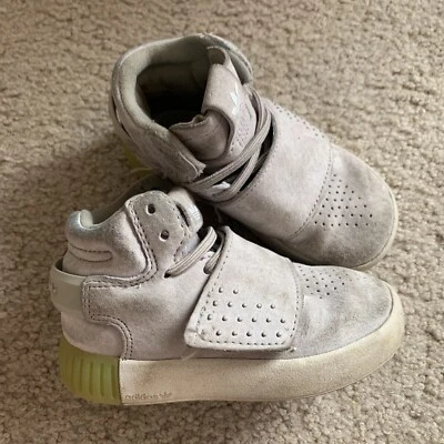 Camisetas altas ADIDAS para niños pequeños con correa tubular ortolita talla 7k Foto 1 de 4