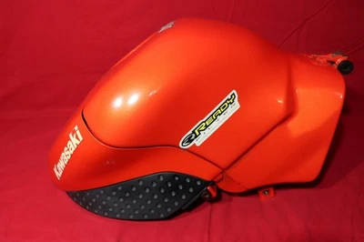 05-06 KAWASAKI ZX6R 636 GAS COMBUSTIBLE GASOLINA TANQUE CUBIERTA EMPUÑADURAS 51084-5091-740 Foto 1 de 4