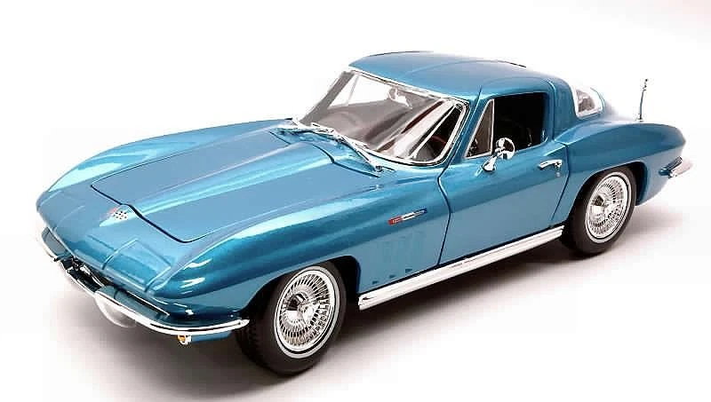 1/18 Burago / Maisto Special Edition 1965 CHEVROLET Corvette Argento (31640)