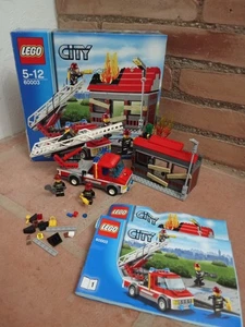 BOITE LEGO CITY 60003-CAMION DE POMPIER/MAISON EN FLAMME-2013-3 PERSONNAGES - Imagen 1 de 11
