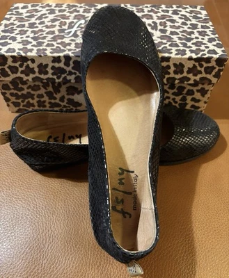 FS/NY Women's Zeppa Leather Black Snake Print Ballet flat size 8 Italy low wedge - Image 1 of 4