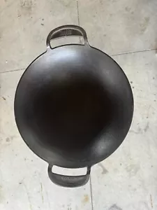 Weber Gusseisen schwarz 15"" Durchmesser Griff Gourmet BBQ Wok NEU - Bild 1 von 2