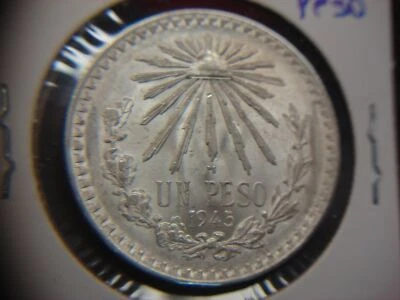MÉXICO 1945 UN PESO - MONEDA DE PLATA .720 - SUPERFICIES SATINADAS Y MUCHO DETALLE Foto 1 de 4