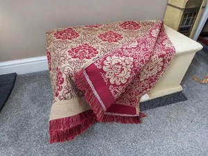 Indian Handwoven Throw Beige With Red Flowers Jaquard/Brocade Style 150 X 136cm - Picture 1 of 6