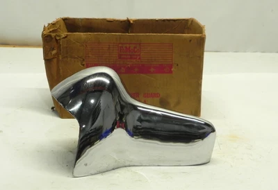DE COLECCIÓN 1957 FORD FAIRLANE, VICTORIA Y PROTECTOR BUMOER DELANTERO DERECHO PERSONALIZADO OEM NOS Foto 1 de 4