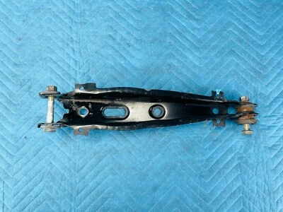 Lexus GS300 GS400 GS430 SC430 Rear Lower Control Arm w/Bolts Passenger Side OEM - Image 1 of 4