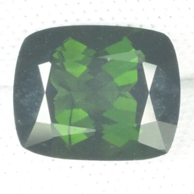 3.76 ct LUSTROUS SATURATED  GREEN  NATURAL TOURMALINE GEMS See Vdo  RR - Image 1 of 2