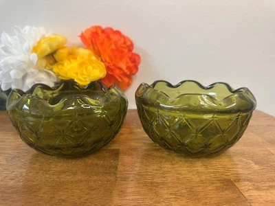 Indiana Glass Avocado Green Quilted Bowls Vintage Textured Diamond Star Pattern - Image 1 of 4