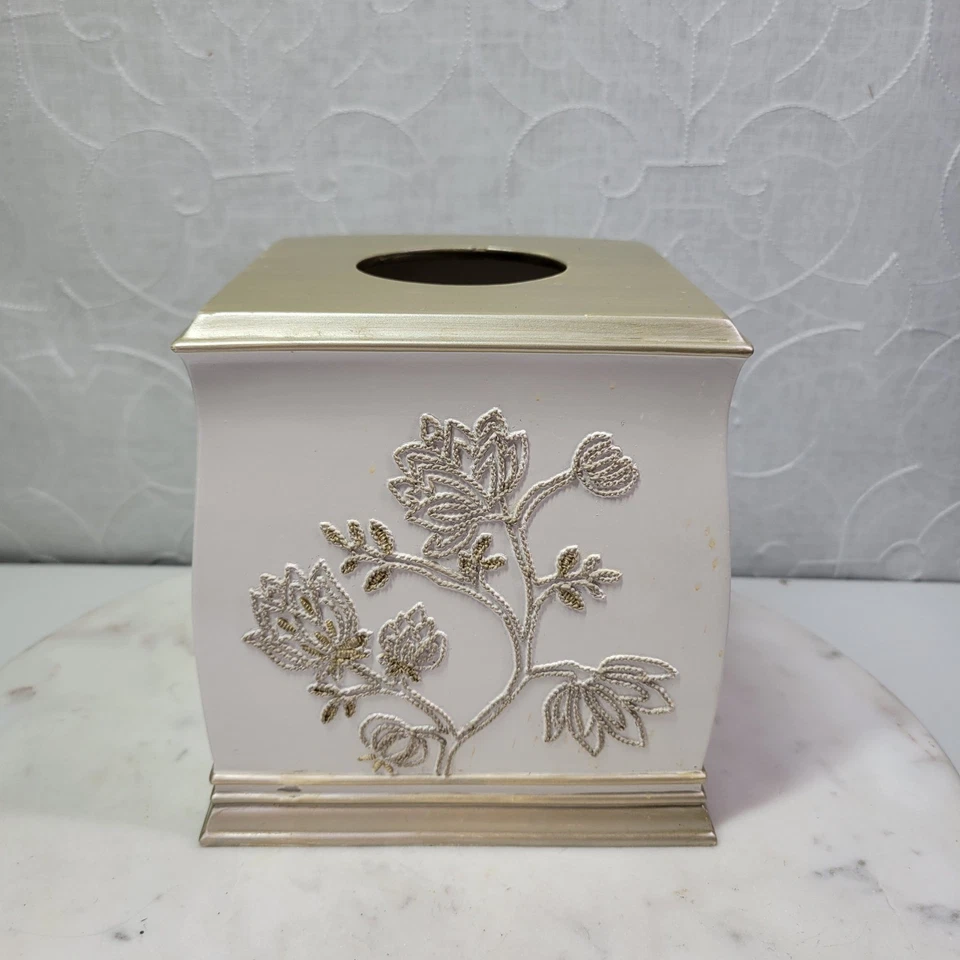 De Colección Popular Baño Maddie Pañuelo Caja Cubierta 6.25" Beige Floral Vid Resina Cuadrado Foto 1 de 4