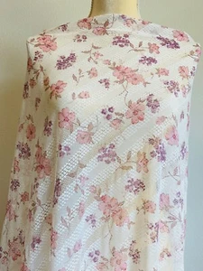 Tela de encaje elástica de 55" de ancho con estampado floral con estampado floral para coser/artesanía/novia - Imagen 1 de 15