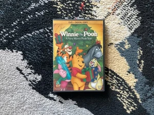 Winnie The Pooh A Very Merry Year : Like New Disney DvD - Picture 1 of 2