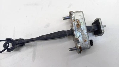 Nissan Versa puerta control pasajero derecho bisagra delantero tapón detención 2008 2009 201 Foto 1 de 4