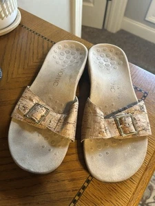 Vionic Cork Slides, Size 8 - Picture 1 of 4