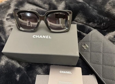 CHANEL 5435 Sunglasses Black 1546/71 53-22-140 w/ Case  - Image 1 of 4
