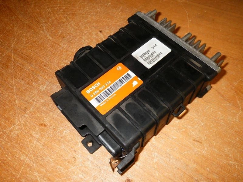 CENTRALINA Peugeot 205 II (20A/C) #11333 - Immagine 1 di 1