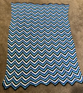 VNTG Crocheted Chevron Afghan Granny Throw 60 x 44 Electric Blue Black & White - Picture 1 of 7