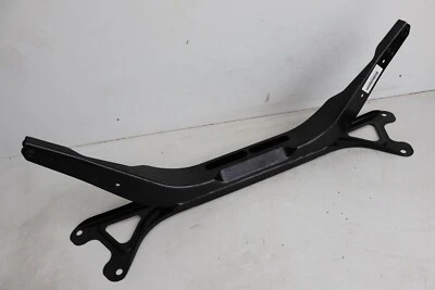 Soporte travesaño suspensión trasera Porsche Cayman S 981 2014 98133107104 J175 Foto 1 de 3
