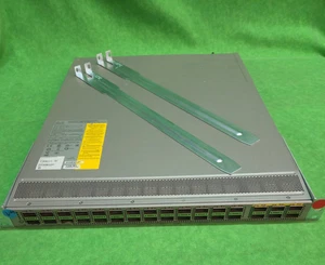 Cisco Nexus N9K-C9332PQ V04 32 Port QSFP 40G Switch 2x 650W Rack Kit - Picture 1 of 6
