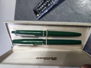 Penna a Stilo Stilografica e sfera Coppia Pelikan Particolare Ultima Cena - Foto 1 di 10