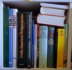 16x Geschichte Bücher Sammlung Paket Regalfach Preußen Chronik Marine Hugenotten - Foto 1 di 3