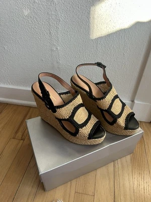 Sandalia de cuña Robert Clergerie tejida drástica de rafia en natural/negro talla EE. UU. 10,5 Foto 1 de 4