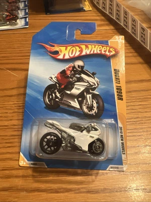 Hot Wheels 2010 Ducati 1098R White New Models 17/44 , 017/240 - Image 1 of 4