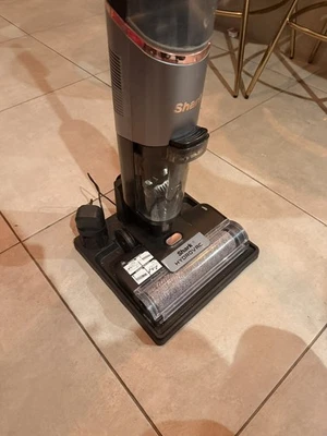 Shark HydroVac Cordless Hard Floor Cleaner - not working  [WD210UK] - Image 1 of 3