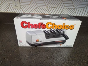 Chef's Choice Trizor XV Modell 15 Elektrischer Messerschärfer Grau Silber - Bild 1 von 5