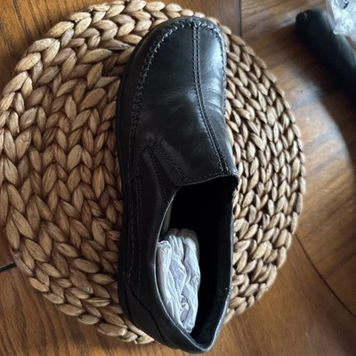 Walking Cradles Black Leather Loafers Shoes Round Toe Slip On Womens Size 7 1/2N - Image 1 of 4