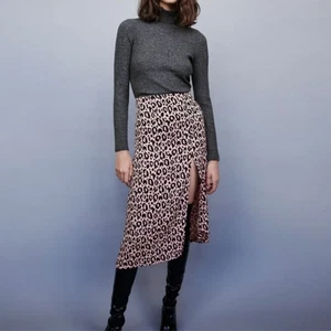 Maje Mujer Talla 38 M Jipanta Leopardo Estampado Abertura Lateral Falda Rosa - Imagen 1 de 8