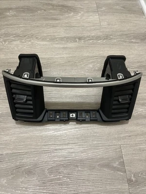 🔥2013-2016 Nissan Pathfinder tablero central ventilaciones de aire radio embellecedor negro OEM ¡LIMPIO!! Foto 1 de 4