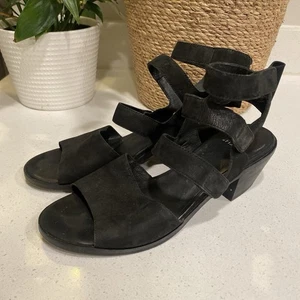 Sandalia de cuero con tiras Eileen Fisher Vessey gancho y lazo para mujer 9’ - Imagen 1 de 7