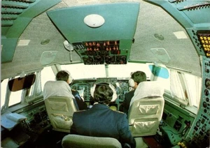 Postcard Airplane Inside the Cockpit of the IL-86 Soviet Airlines 1923-1983 - Picture 1 of 2