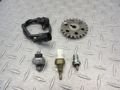 Kawasaki EX650R Ninja 650R 2009 09-11 sensor de velocidad de temperatura de presión de aceite neutro OEM Foto 1 de 4