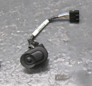 Holden Vectra JS - 1997 - 2002 - Driver Rear Window Switch - Picture 1 of 1