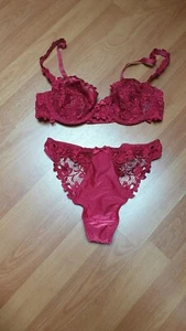 Ensemble soutien-gorge 85B en bon état + string Valisère assorti neuf - Bild 1 von 4