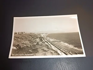 The Cliffs & Beach, Southbourne, Hampshire RP - Imagen 1 de 2