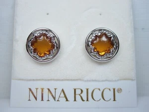 Pendientes perforados enchapados en rodio Nina Ricci con cristales de Swarovski y esmalte 6925 - Imagen 1 de 2