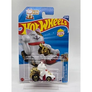 Hot Wheels 2025 Feline Lucky Maneki-Neko Cat - International Card #234 - Picture 1 of 7