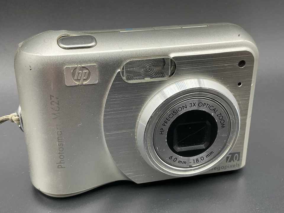 HP Photosmart Digital Camera Model M627 7.0MP Silver - Tested & Working - Image 1 of 4