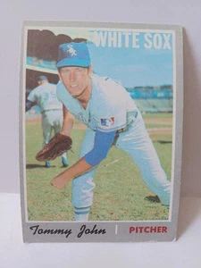 1970 Topps TOMMY JOHN #180 Chicago White Sox EX Great Surface Corner Wear - Picture 1 of 2