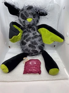 Scentsy Vlad The Bat Buddy Plush Stuffed Animal Limited Edition W/ Scent Pak - Picture 1 of 8