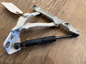 98751215202 Porsche Boxster 987 Rear Right Trunk Hinge Cream Color Gas Strut 484 - Picture 1 of 5