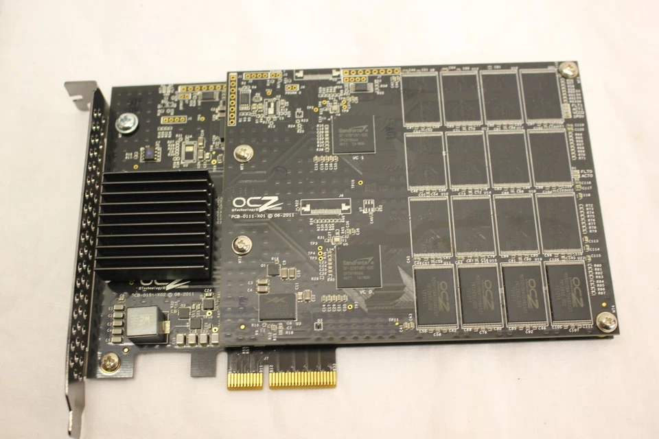 OCZ REVO DRIVE 3 X2 240GB PCI-EXPRESS INTERNAL RVD3X2-FHPX4-240G SSD - Image 1 of 4