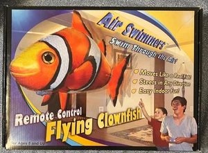 Air Swimmers Remote Control Flying Clownfish - Picture 1 of 6